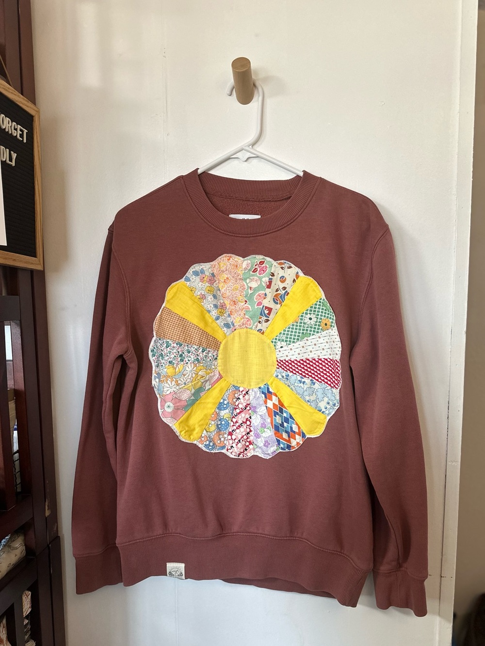 Women's Mauve Vintage Dresden Plate Patchwork Sweatshirt
